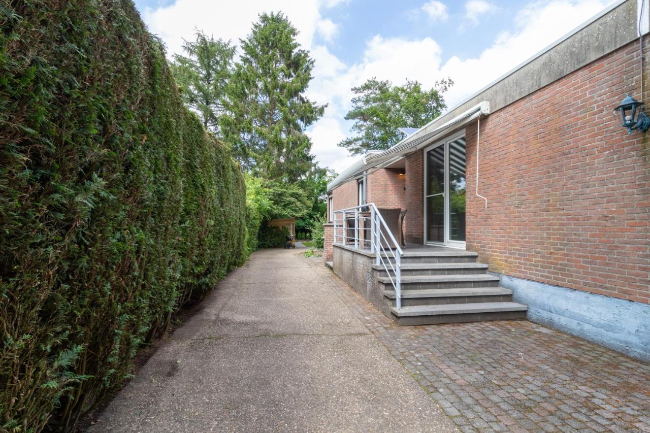 Vakantiehuis Salamander Maasmechelen Esterno foto