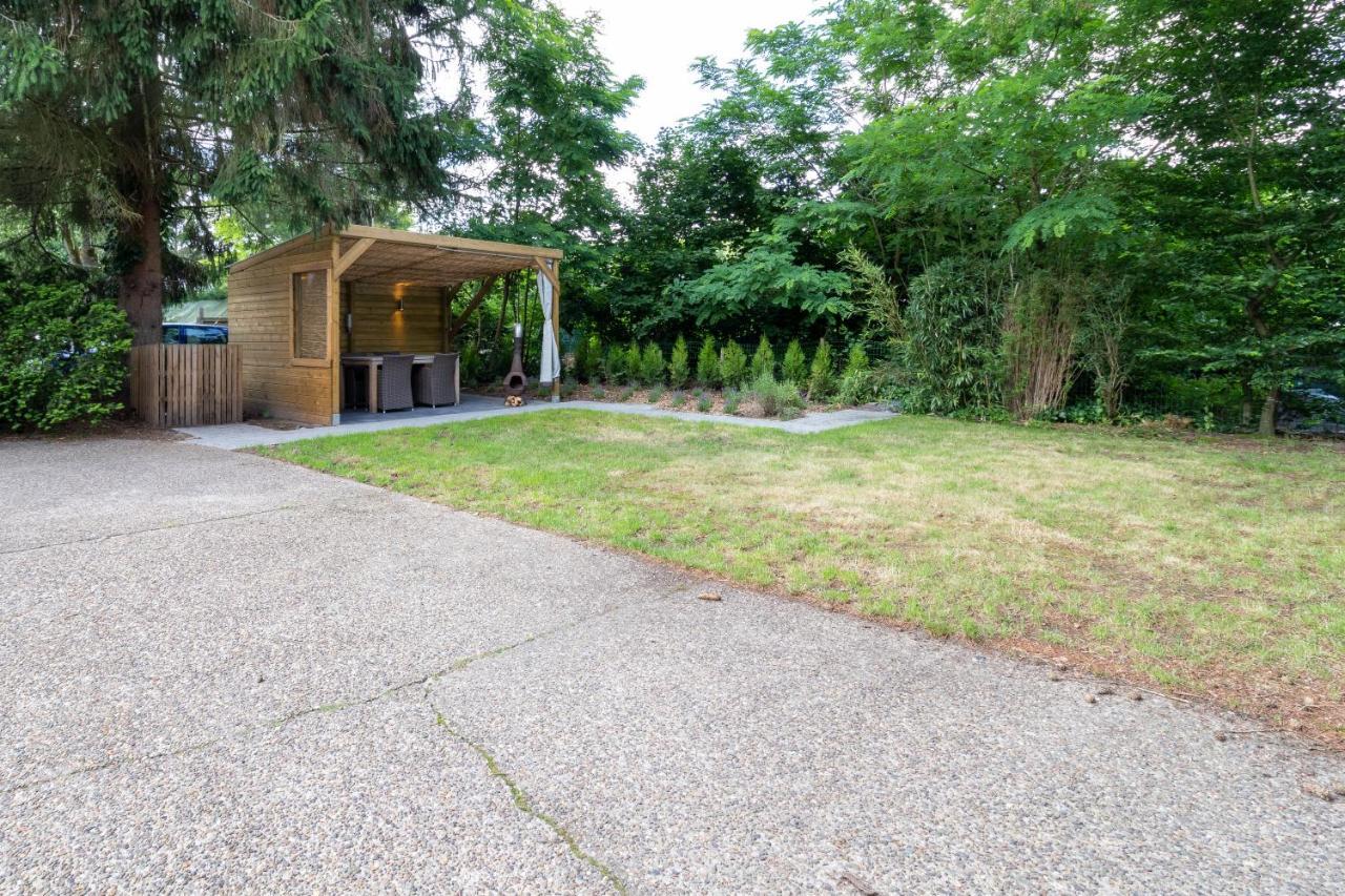 Vakantiehuis Salamander Maasmechelen Esterno foto